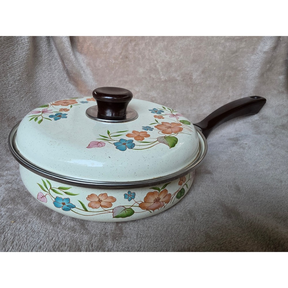 JMP, Vintage Floral Enamel Skillet with Lid Retro Speckled Cream Sauté Pan 427